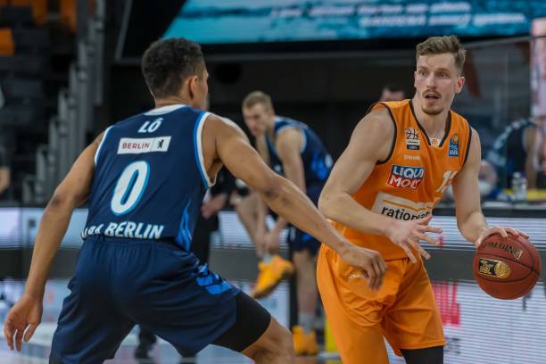 整体引援框 整体引援框